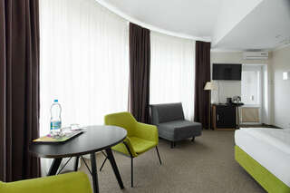 Гостиница Кристалл Зеленоградск Двухместный номер Делюкс с 1 кроватью и балконом-3