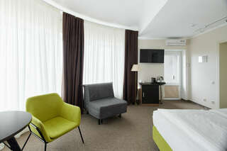 Гостиница Кристалл Зеленоградск Двухместный номер Делюкс с 1 кроватью и балконом-5